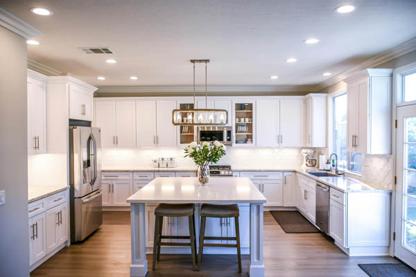 Clean kitchen representing affordable house cleaning costs in virginia